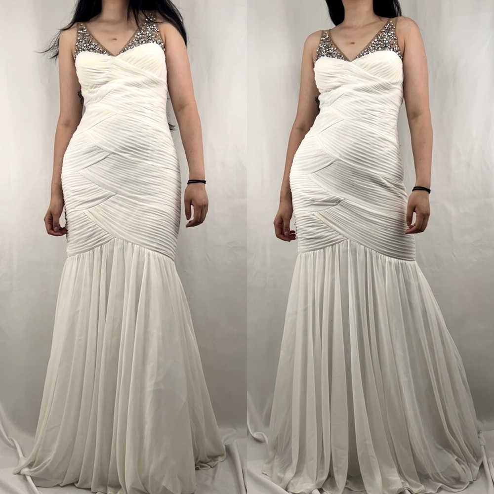 Adrianna Papell White Fish Tail Floor Length Gown
